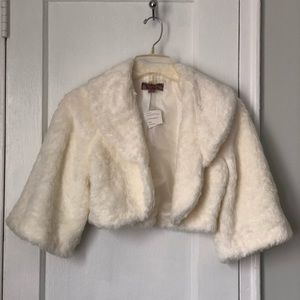 Cropped faux fur jacket